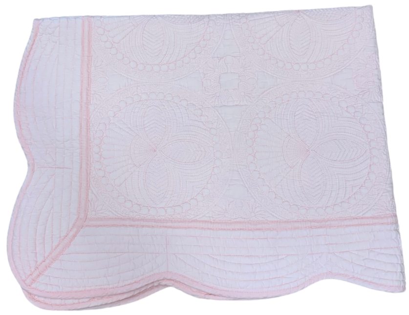 Scalloped Quilt - Baby Pink