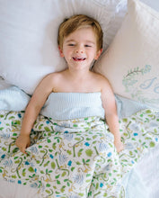 Load image into Gallery viewer, Happy Monkey Crib Quilt
