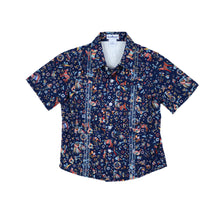 Load image into Gallery viewer, Fall Otomi Short Sleeve Guayabera Shirt
