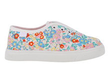 Load image into Gallery viewer, Robin Girls Slip-On Shoe - Flower/White
