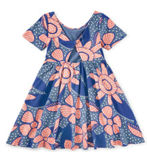 Load image into Gallery viewer, Oversize Dot Floral Twist Back Ballet Dress
