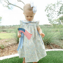 Load image into Gallery viewer, Buttercup Float
