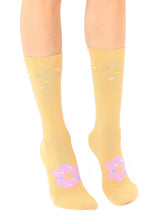 Load image into Gallery viewer, Living Royal 3D Crew Socks - Donut With Sprinkles
