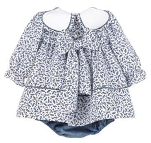 Load image into Gallery viewer, Roseship Petal Float
