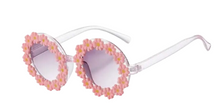 Load image into Gallery viewer, Retro Daisy Sunglasses
