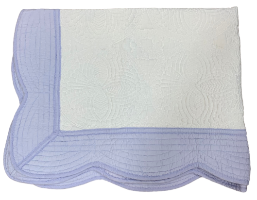 Scalloped Quilt - White with Baby Blue Border