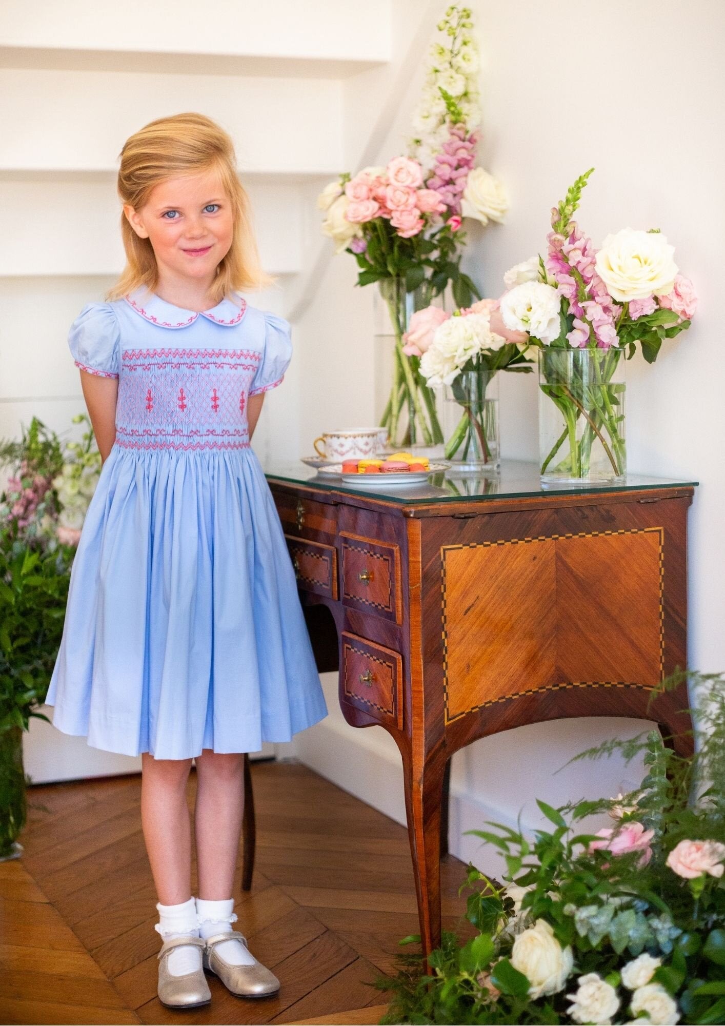 Princess Charlotte Heirloom Blue Smocked Dress – Belles & Beaux®