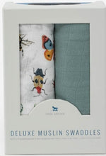 Load image into Gallery viewer, Deluxe Muslin Swaddle 2 Pack - Bugs Set
