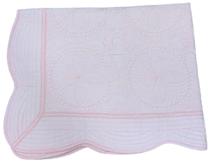 Scalloped Quilt - Baby Pink