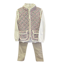Load image into Gallery viewer, Cindi Vest - Britton Floral
