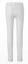 Load image into Gallery viewer, Chloe Skinny Jeans - Snow
