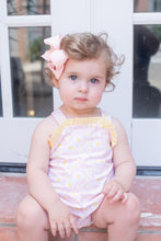 Load image into Gallery viewer, Maddy Pink Daisy Bubble
