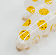 Load image into Gallery viewer, Smiley Face Hair Claw

