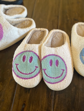 Load image into Gallery viewer, Happy Face Slippers
